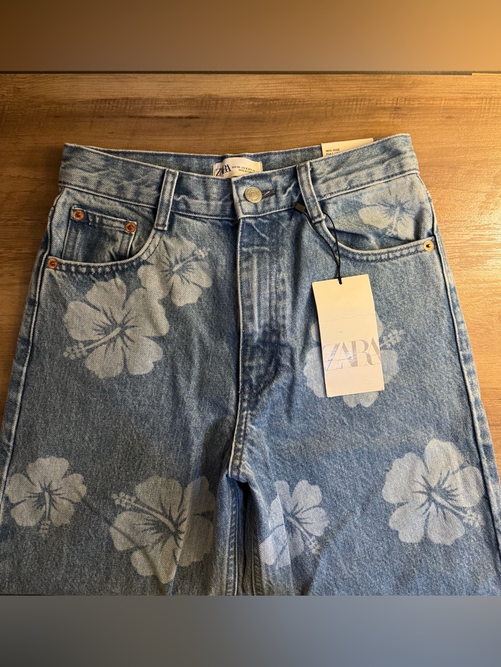 NWT Hibiscus Flower Wide Leg Denim Jeans from Zara - Size 00 - Picture 4 of 15